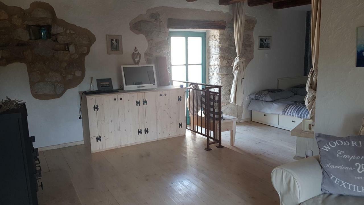 Holiday Home Olea Malinska Exterior photo